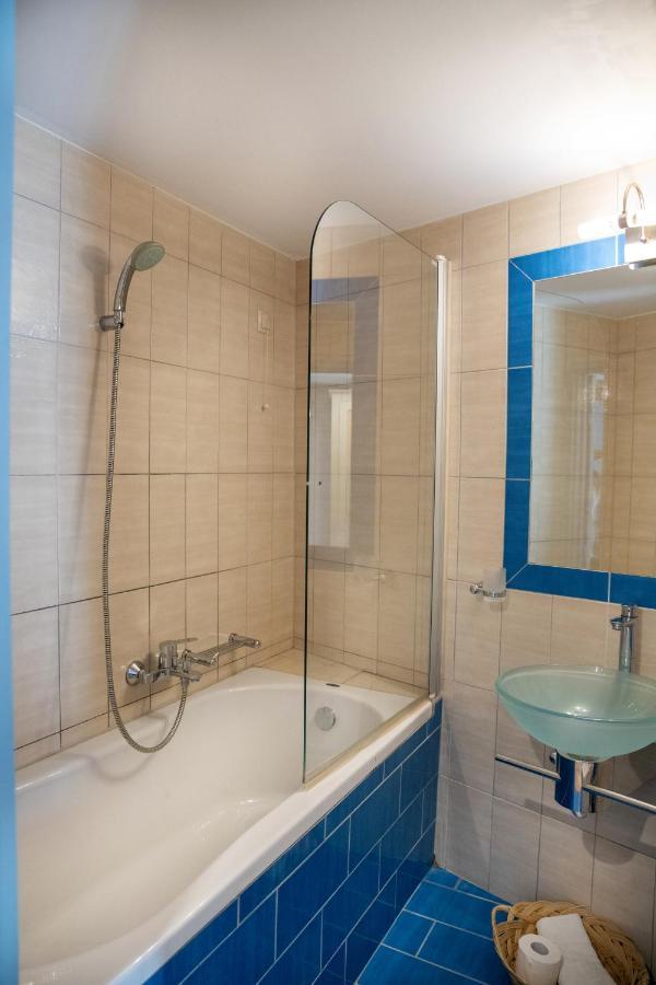Trapela Areopolis, Boutique Hotel エクステリア 写真