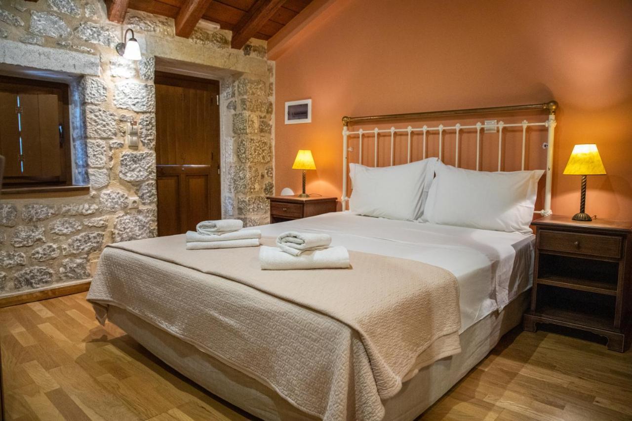 Trapela Areopolis, Boutique Hotel エクステリア 写真