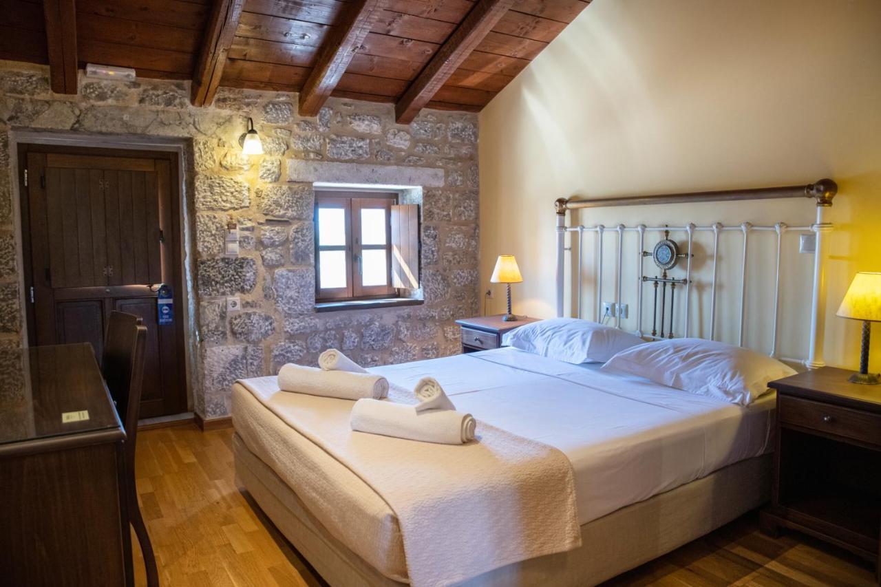 Trapela Areopolis, Boutique Hotel エクステリア 写真