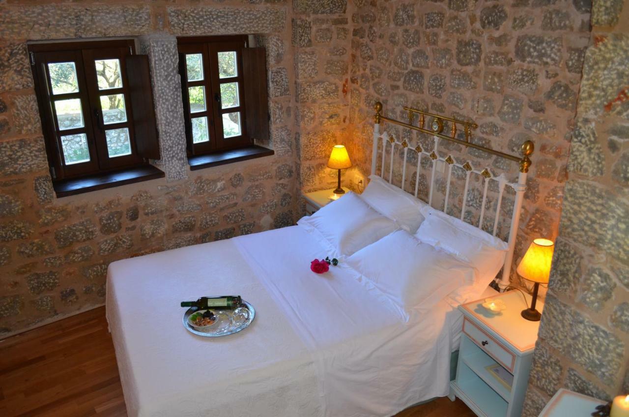 Trapela Areopolis, Boutique Hotel エクステリア 写真